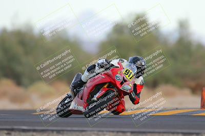 media/Sep-24-2022-CVMA (Sat) [[a45f954247]]/Race 14 Amateur Supersport Open/